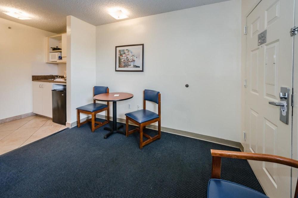 Tampa Bay Extended Stay Hotel Largo Esterno foto