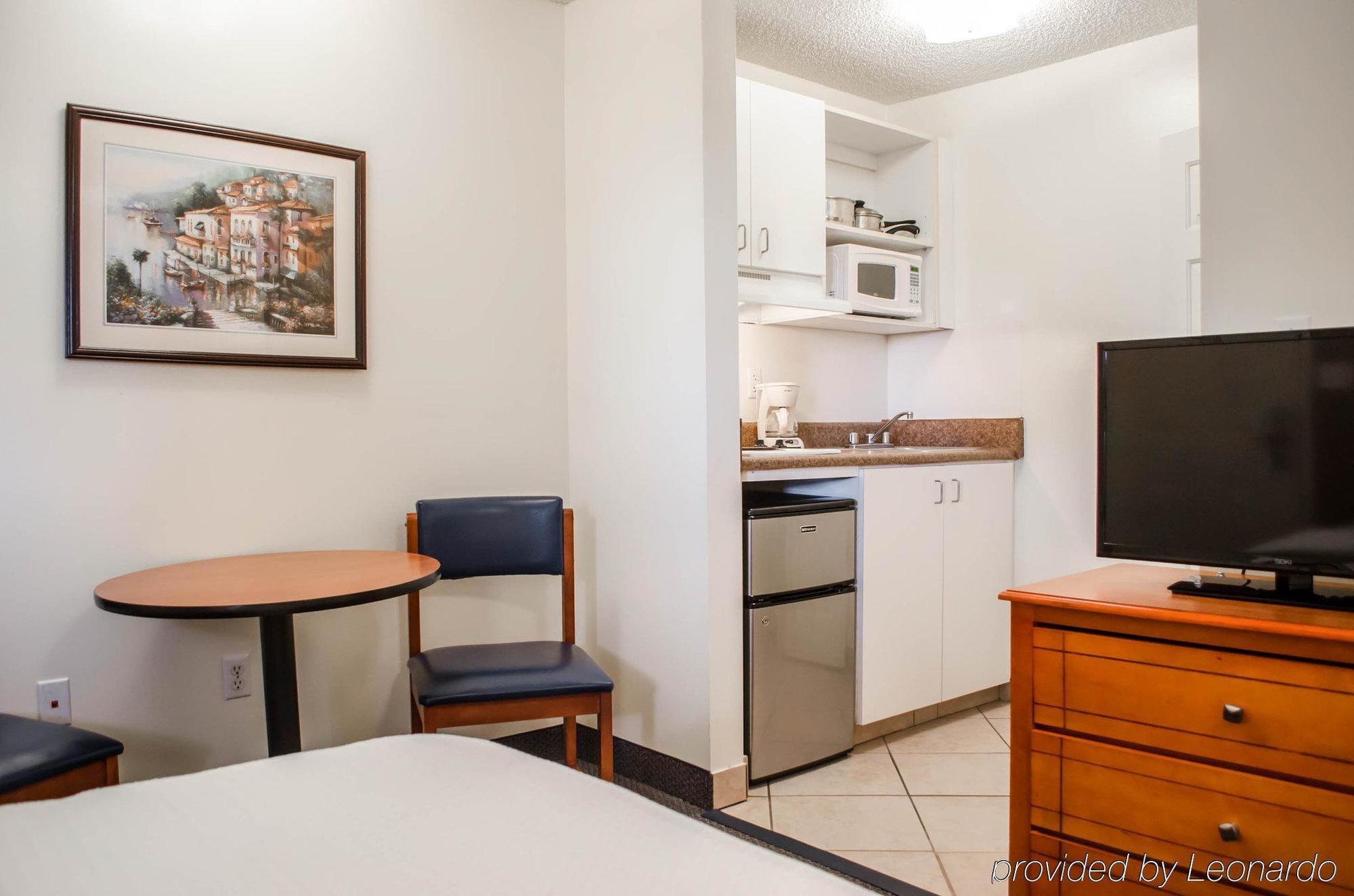 Tampa Bay Extended Stay Hotel Largo Esterno foto